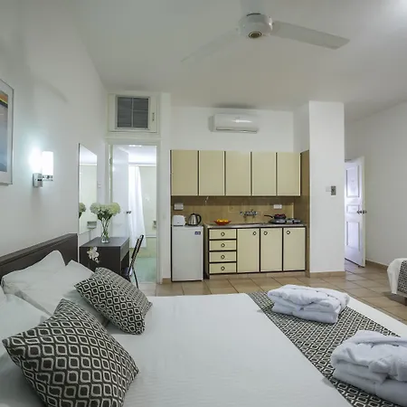 Costantiana Lägenhetshotell 3*