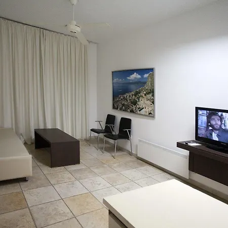 Costantiana Apart Otel