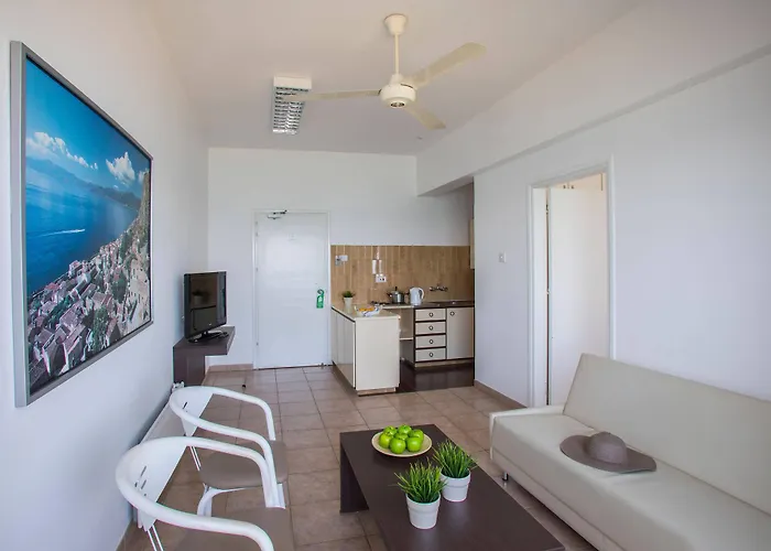 Costantiana 3* Larnaca