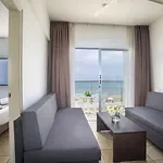 Aparthotel Costantiana 3*