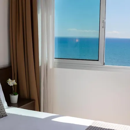 Ξενοδοχείο με διαμερίσματα Costantiana
