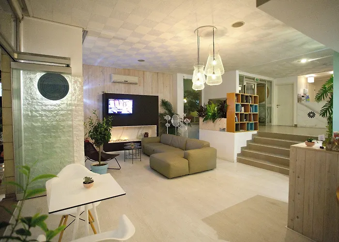 Apartahotel Costantiana 3*