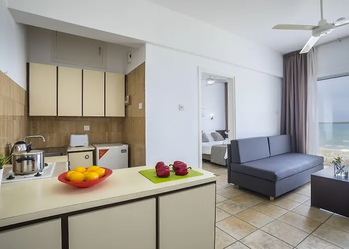 Apartahotel Costantiana