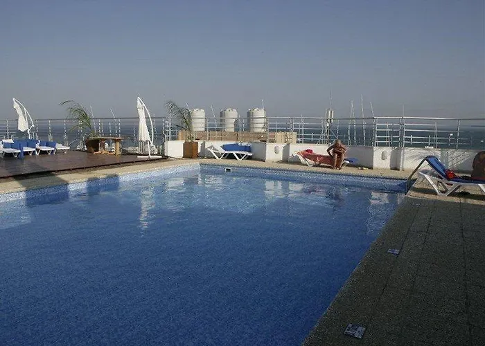 Apartahotel Costantiana Lárnaca