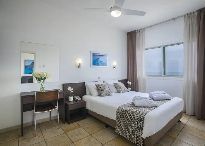 Aparthotel Costantiana Larnaca