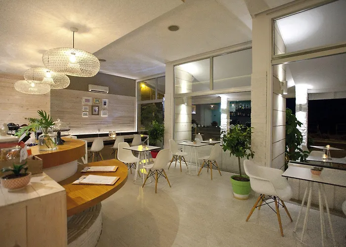Aparthotel Costantiana Larnaca
